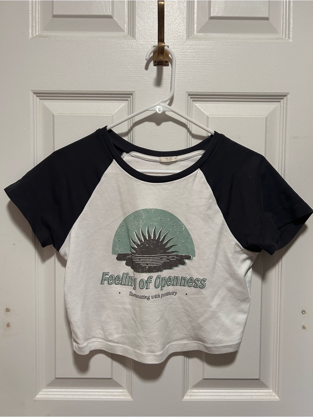 Feeling of Openness Crop Raglan Tee - White and Black